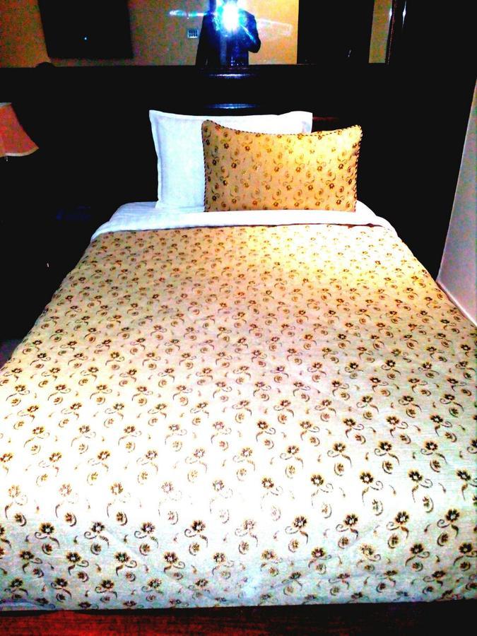 Bling Hotel International Multan Buitenkant foto