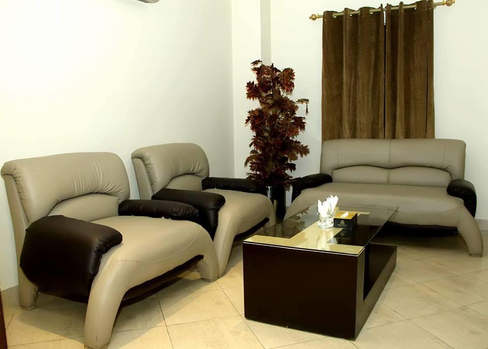 Bling Hotel International Multan Buitenkant foto