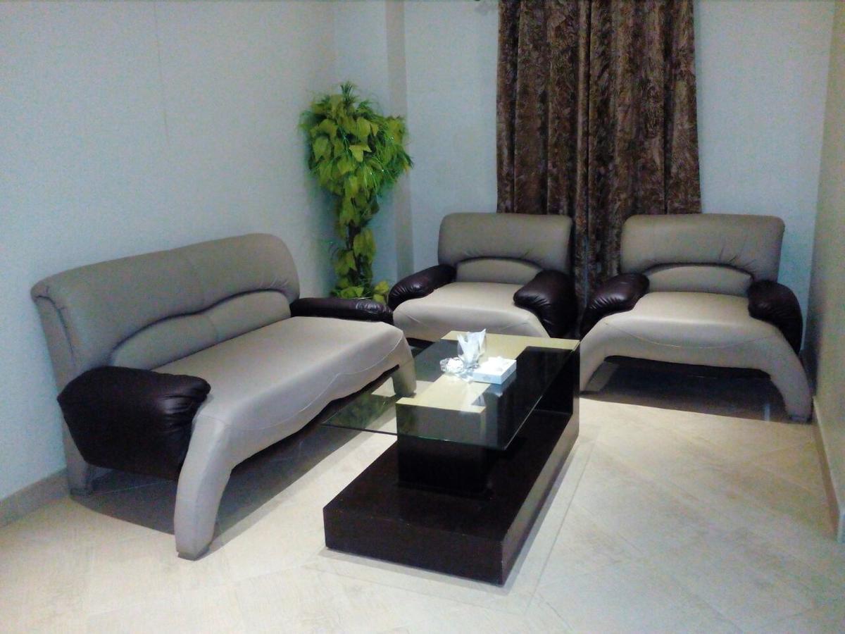 Bling Hotel International Multan Buitenkant foto