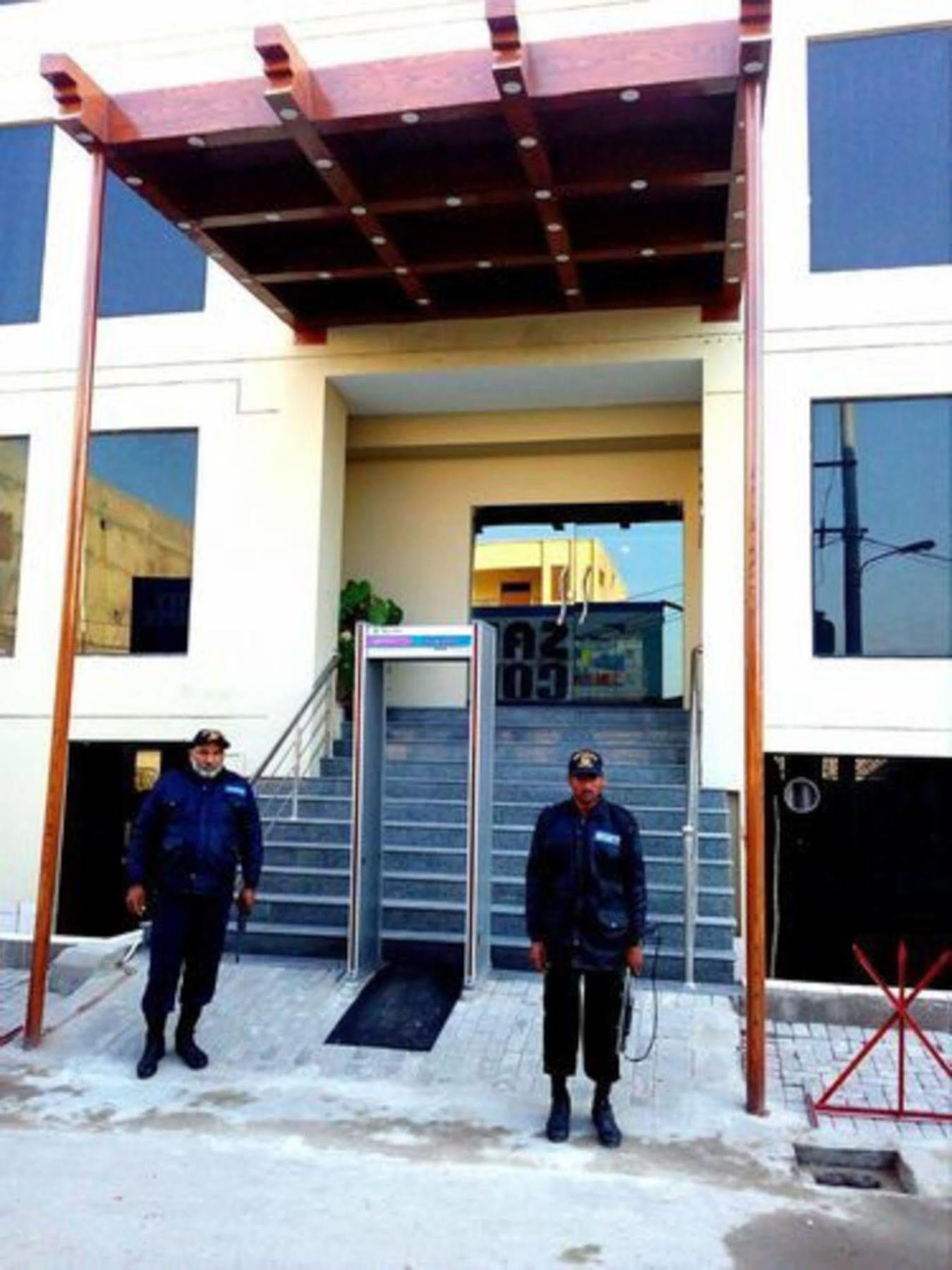 Bling Hotel International Multan Buitenkant foto